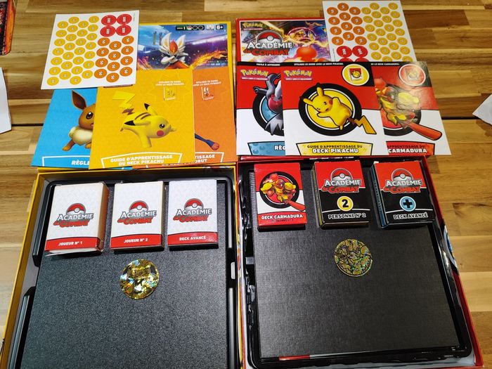 Lot de 2 coffrets académie de combat pokémon 2022 et 2024 FR - photo numéro 2