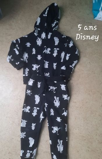Ensemble Mickey