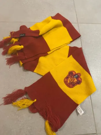 Echarpe Harry potter très bon état