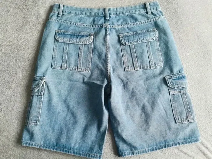 Short 42/44 - photo numéro 2