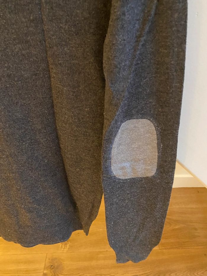 Pull gris col V - photo numéro 7