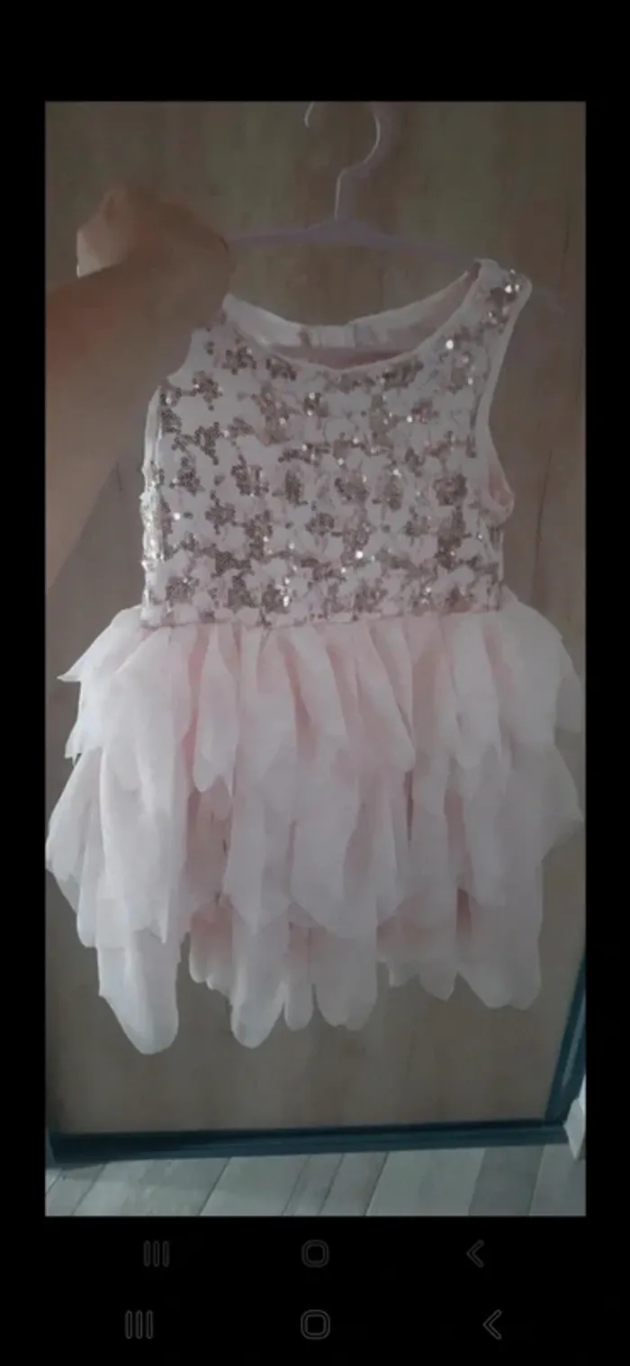 Robe rose brillante cérémonie 2/3 ans - photo numéro 2