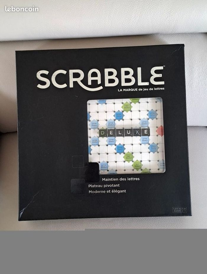 Jeu le Scrabble Deluxe complet état neuf
