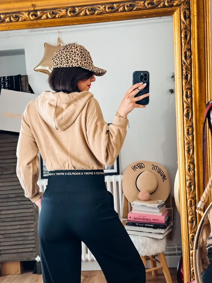 Sweat crop top The Kooples beige et noir taille 36 - photo numéro 2