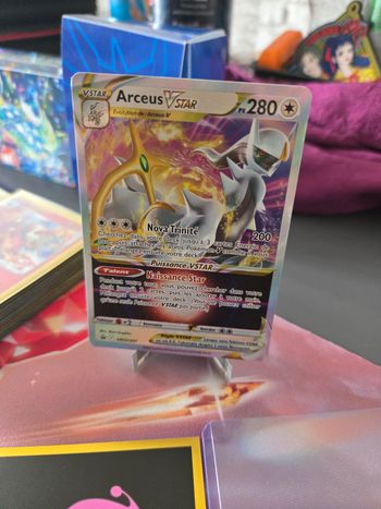 Carte Arceus vstar française