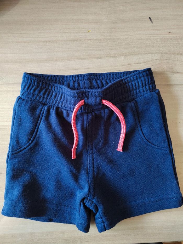 Short Primark 6 mois