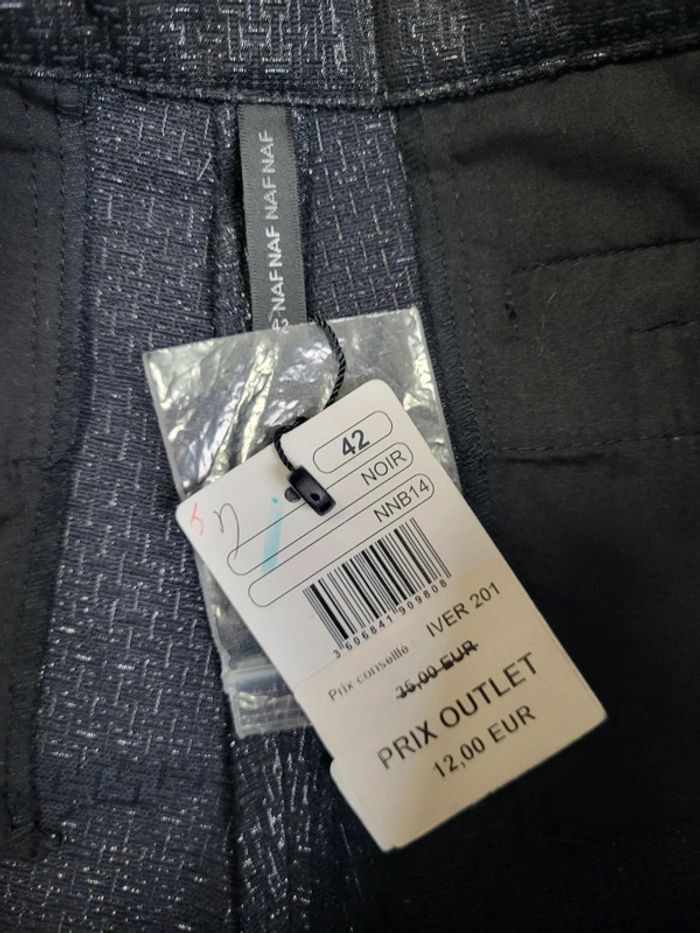 Magnifique short neuf - photo numéro 4