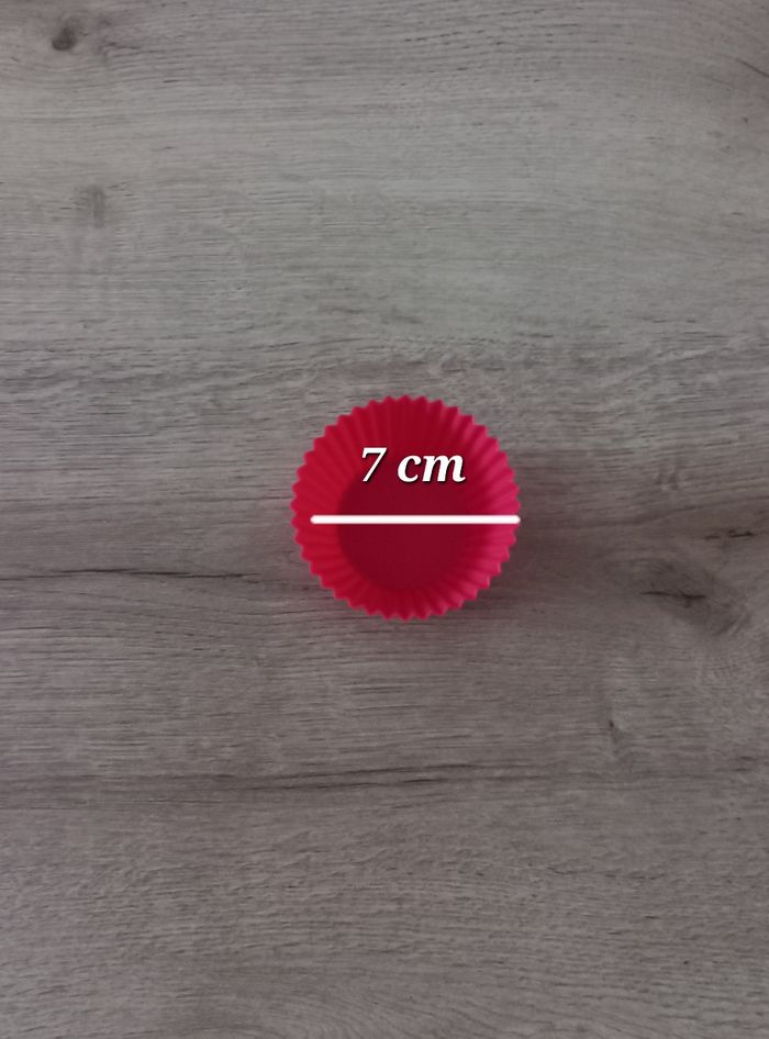 Moules cupcakes/muffins en silicone " ×12 " - photo numéro 3