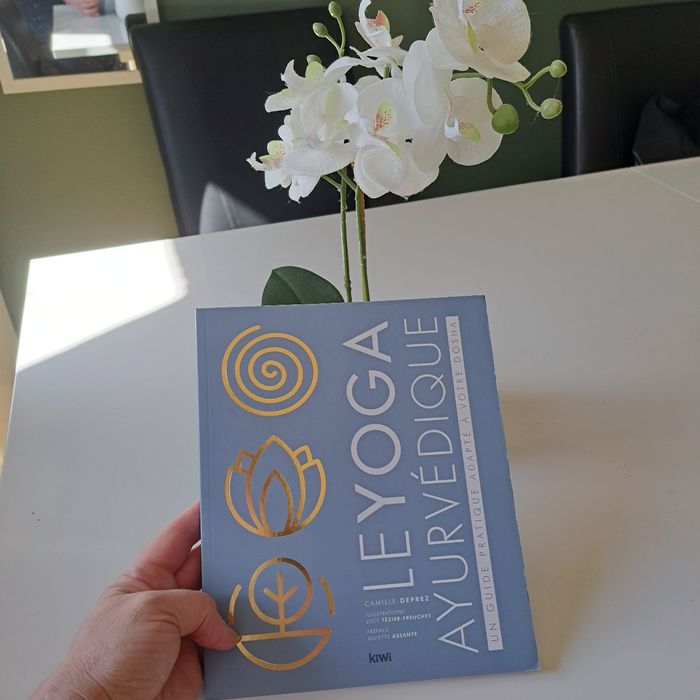 Livre le yoga ayurvedique - photo numéro 2