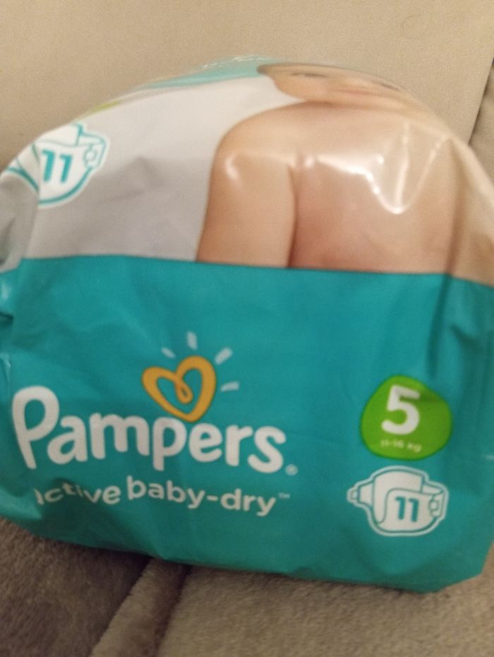 Paquet de 11 couches  Pampers taille 5 - photo numéro 2