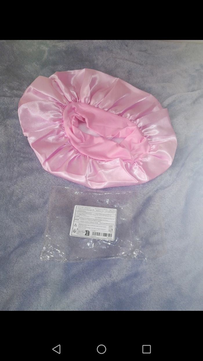 Charlotte pour cheveux en satine, rose, neuf avec emballage d'achat