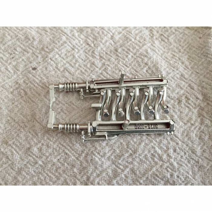 partie 2 pièce détachée miniature dodge viper RT10 1/18 1/18eme burago - photo numéro 2