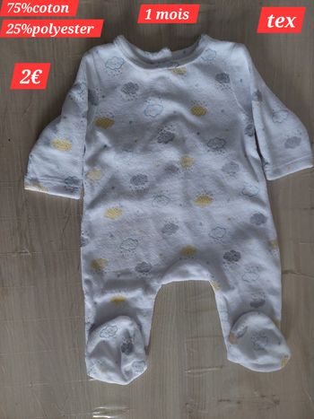 Grenouillère fille 1 mois motif nuage 