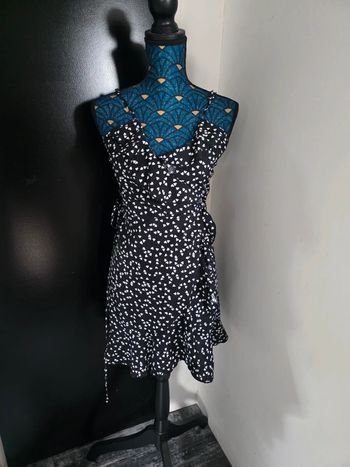 Robe shein noir et blanche