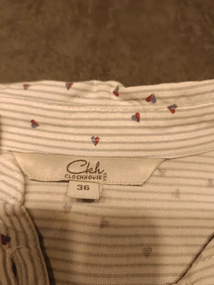 Vends chemisier manches courtes C&A taille 36 . - photo numéro 3