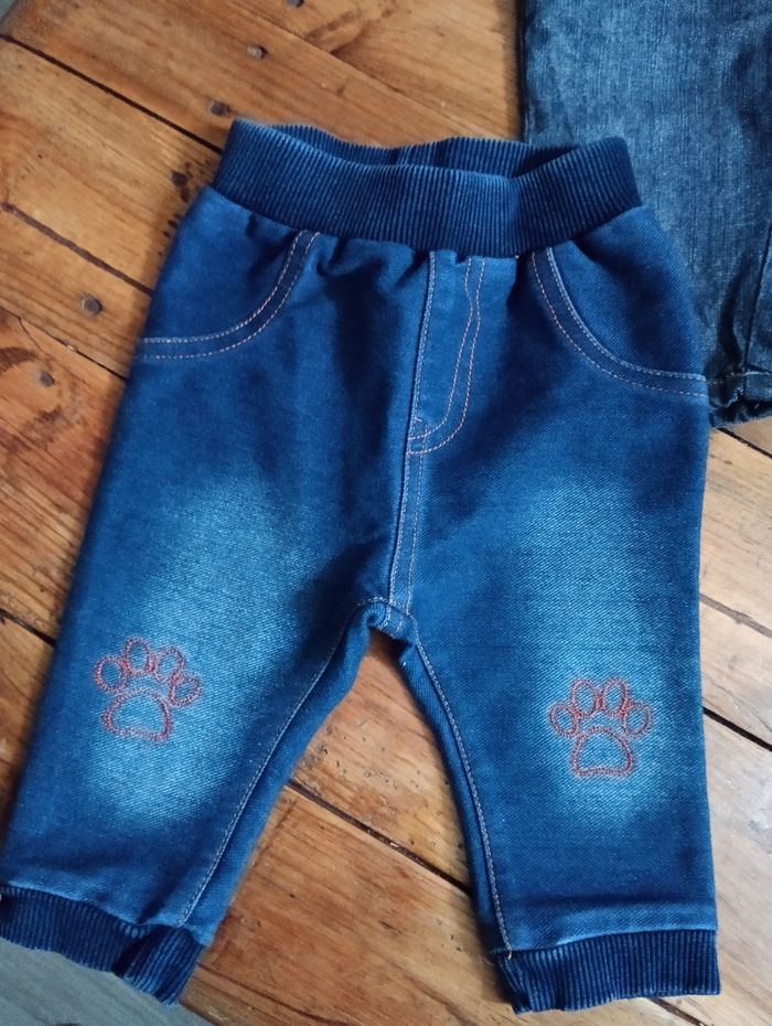 2 jeans, 1 jogging, 1 short - photo numéro 3