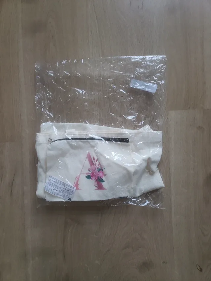 Lot sac et pochette - photo numéro 4