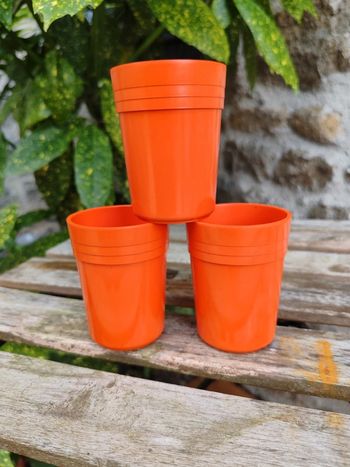 Lot de 3 gobelets oranges années 70