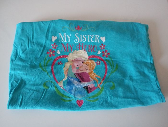 Tee-shirt, 5;ans , manches courtes, coton turquoise ,imprimé ,paillettes , Disney Reine des Neiges. Très bon état - photo numéro 7