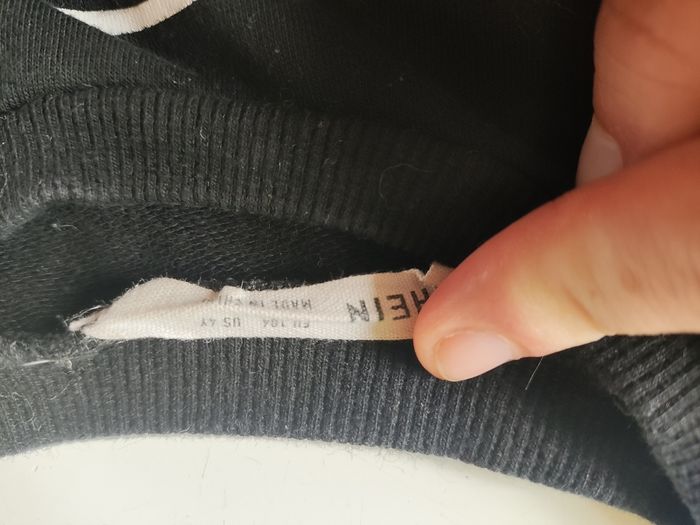 Pull noir shein 4 ans - photo numéro 2