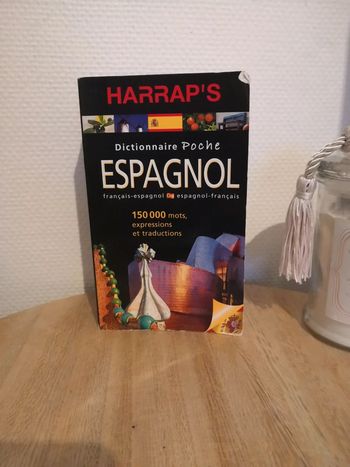 🌺Dictionnaire de poche français espagnol🌺