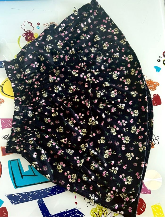 Jupe courte H&M à fleurs - photo numéro 3