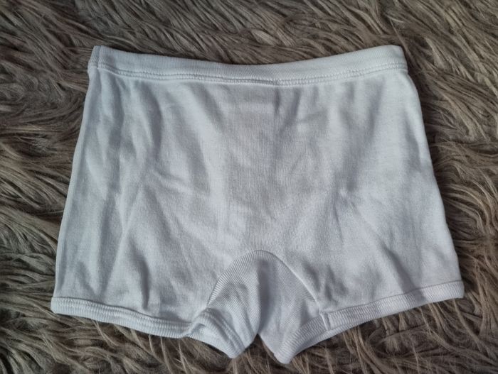 Boxer blanc  8ans - photo numéro 4