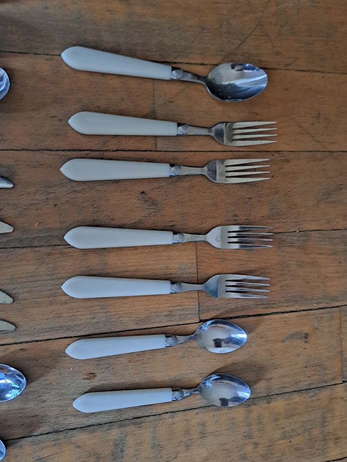 Lot de couverts blanc - photo numéro 4