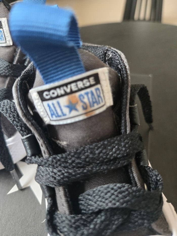 ​Chaussures Bébé CONVERSE All Star T.19 - Gris/Noir/Bleu - TBE - photo numéro 2
