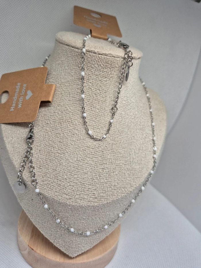 Parure argenté de 2 bijoux : 1 collier et 1 bracelet blanc blanches 🌸 Acier inoxydable - photo numéro 3