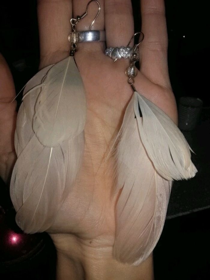 Boucle d'oreille plume - photo numéro 2