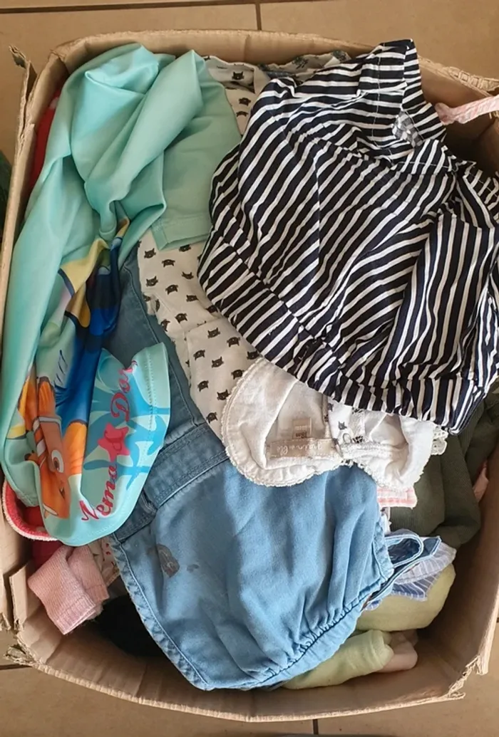 Carton vêtements lot fille - photo numéro 2