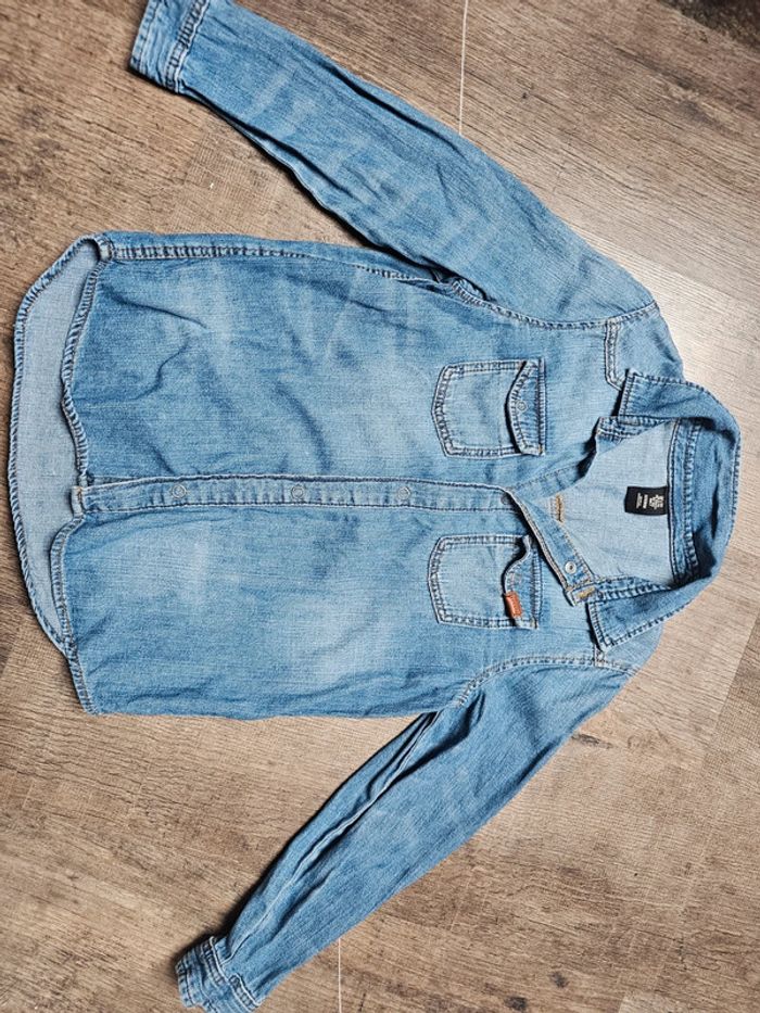 Chemise en jean bleu clair 6 ans