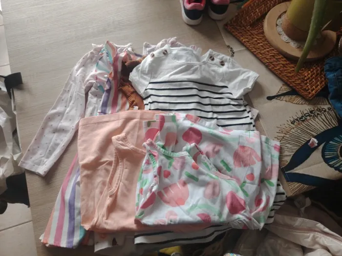 Lot de 7 robes 3 ans