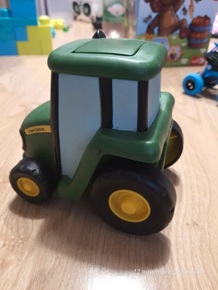 Tracteur John Deere enfant - photo numéro 2