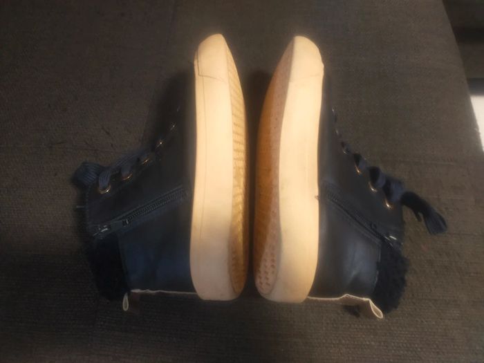 Chaussures fourrés fille T 31 Kiabi a lacets et fermeture - photo numéro 4