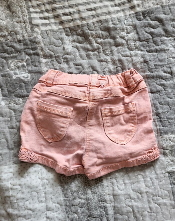 Short orange 12 mois - photo numéro 4