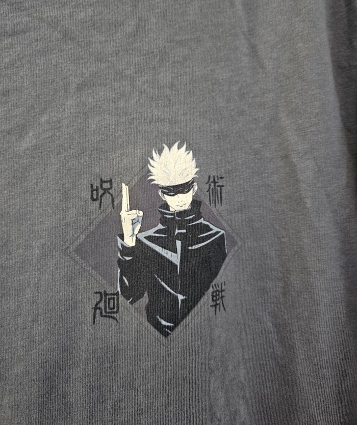 T-shirt Satoru Gojo - photo numéro 3
