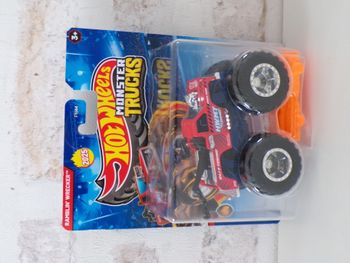 Monster trucks - Hot Wheels - Ramblay Wrecker (J24)