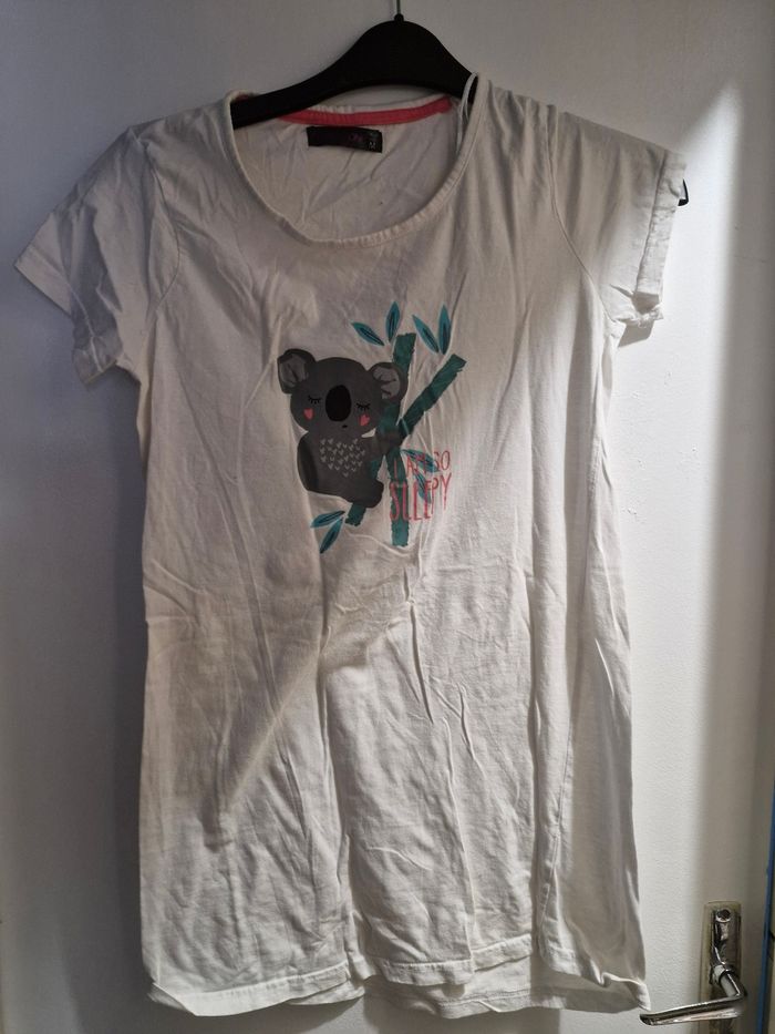 Tenue de nuit - photo numéro 1