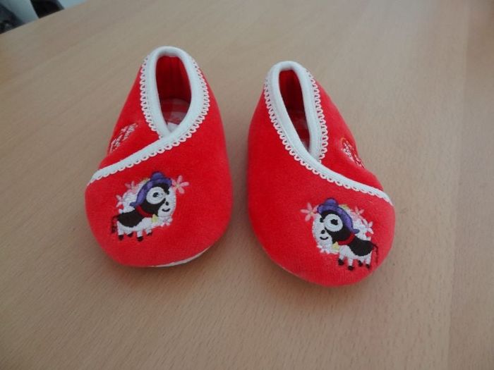 chaussons Disney store T 20/21