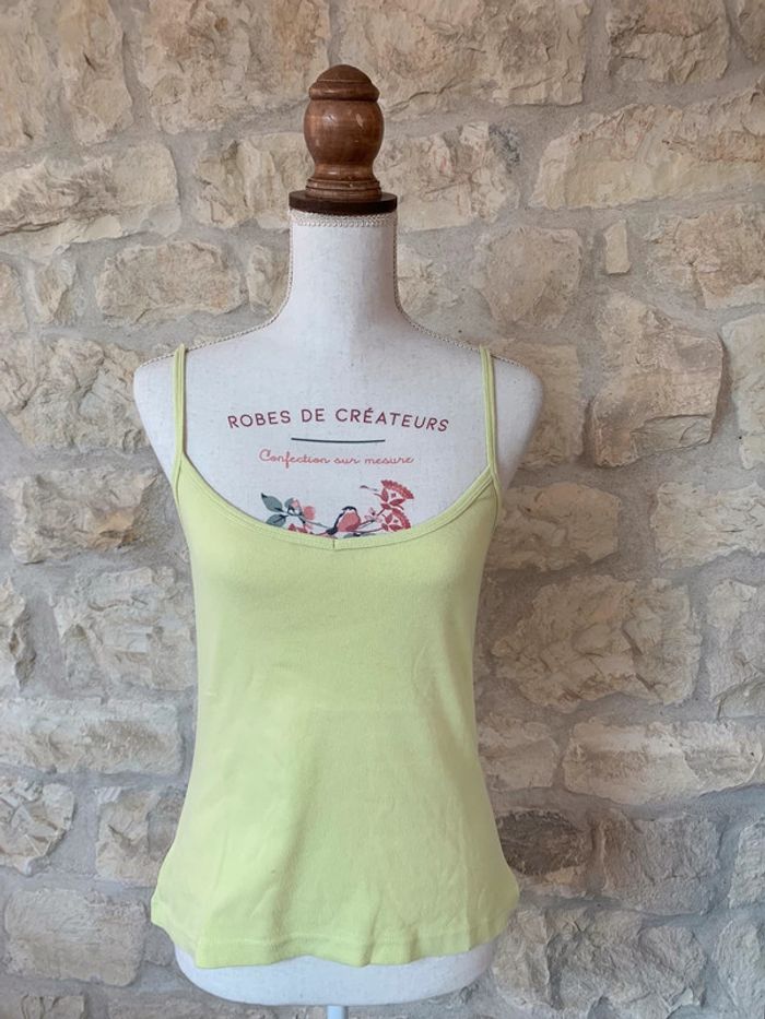 Lot de 2 débardeurs taille 36 kiabi