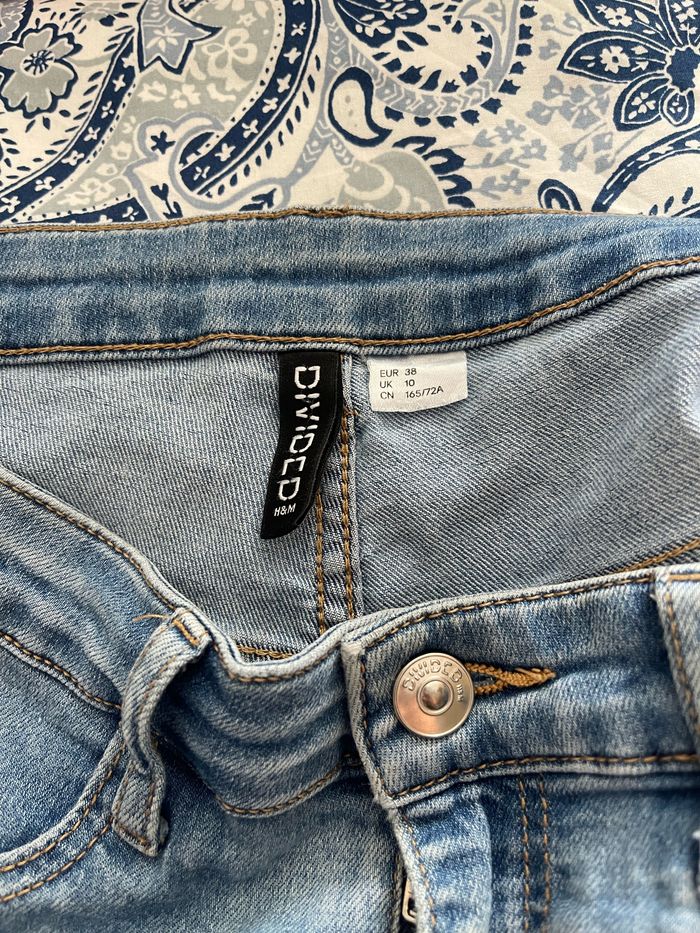 Pantalon troué taille haute - photo numéro 4