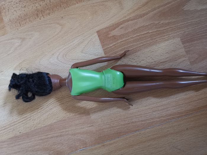 poupée barbie peau mate - photo numéro 2
