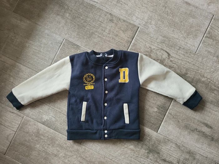 Gilet chaud 18/24 mois en très bon état