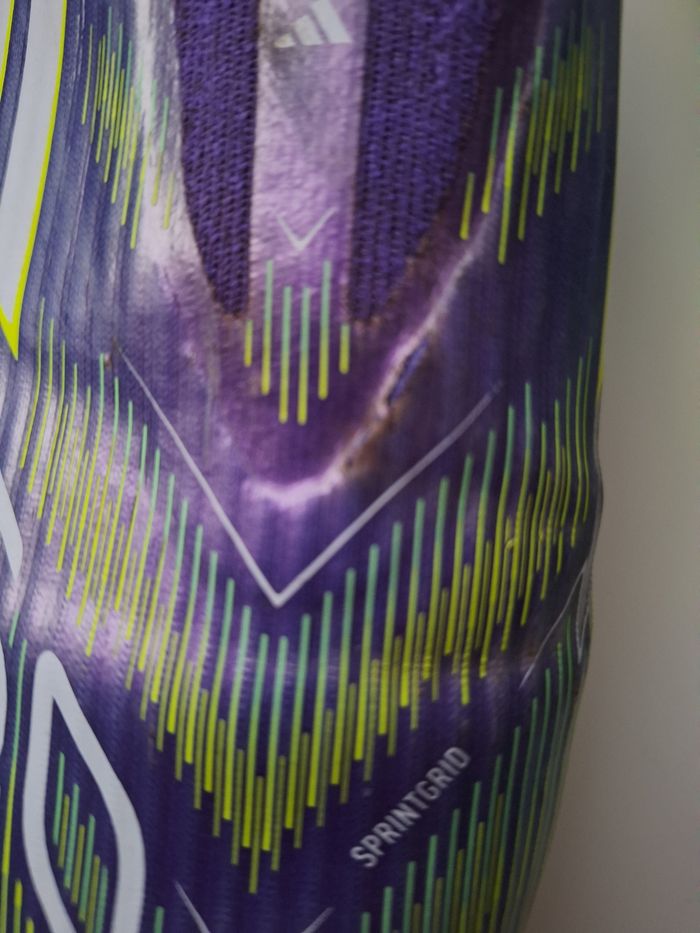 Crampons Adidas F50 Club 38. - photo numéro 3