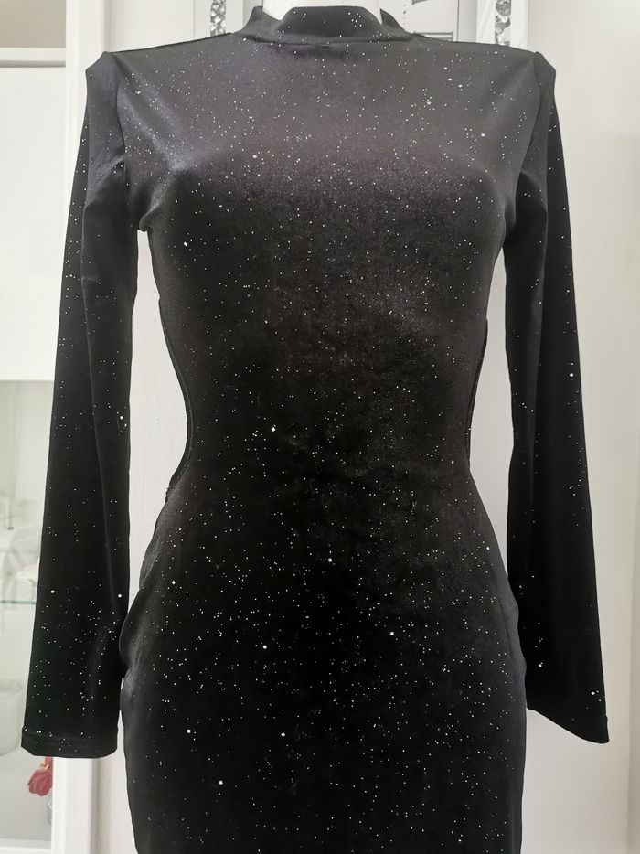 🖤🤍Magnifique Robe Sexy Dos Nu Shein 🖤🤍 - photo numéro 4