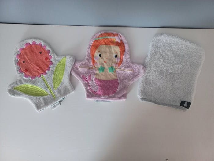 Lot gants de toilette