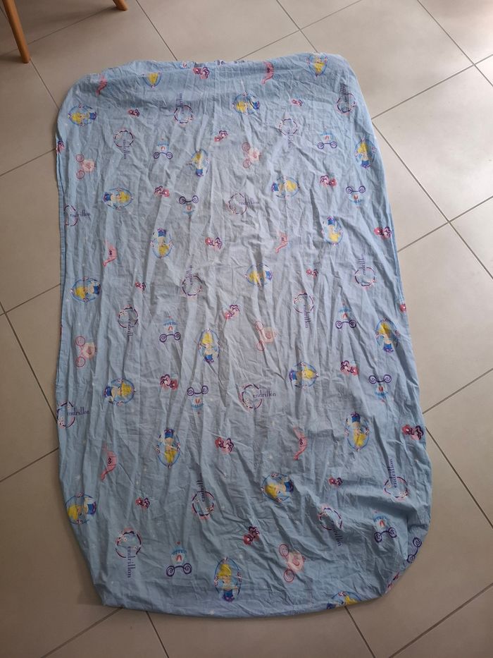 Lot de 3 parures et une couette  princesse disney - photo numéro 6