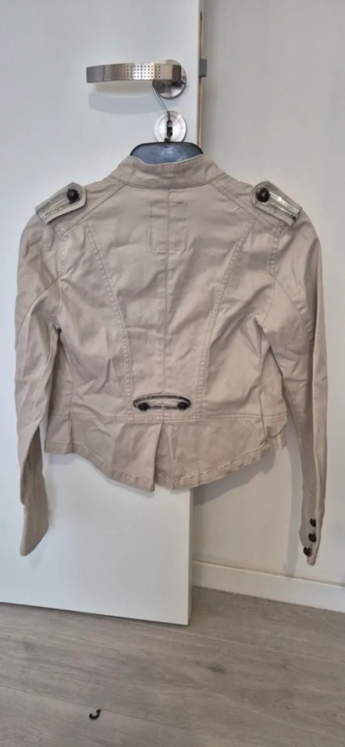 Veste crème - photo numéro 2